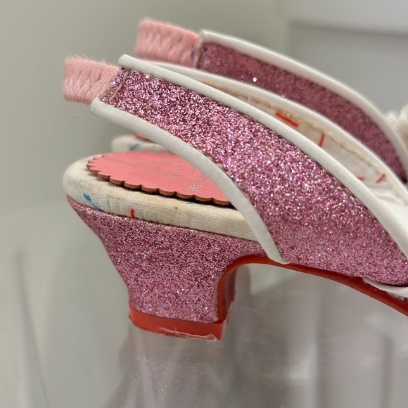 Hello Kitty by Sanrio Kids Sandals Size 13/1. In good condition - Picture 2 of 10